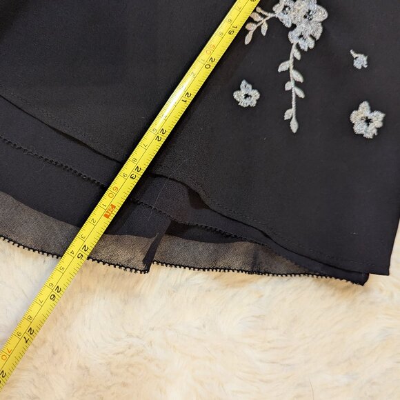 WHBM Black and Silver Peplum Top, size 4 - Picture 9 of 9